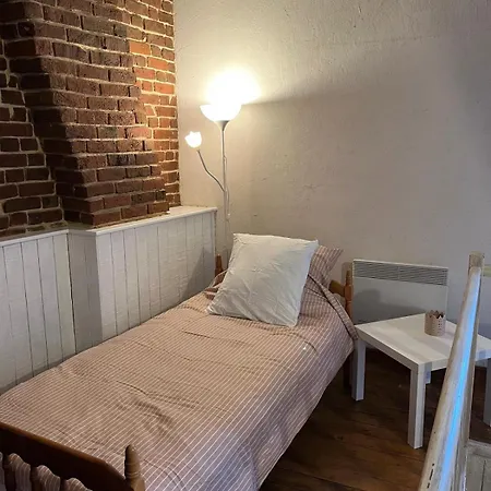 La Maison Bleue Proche Epernay بيت للعطل Chaltrait