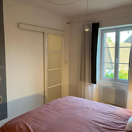 بيت للعطل La Maison Bleue Proche Epernay Chaltrait